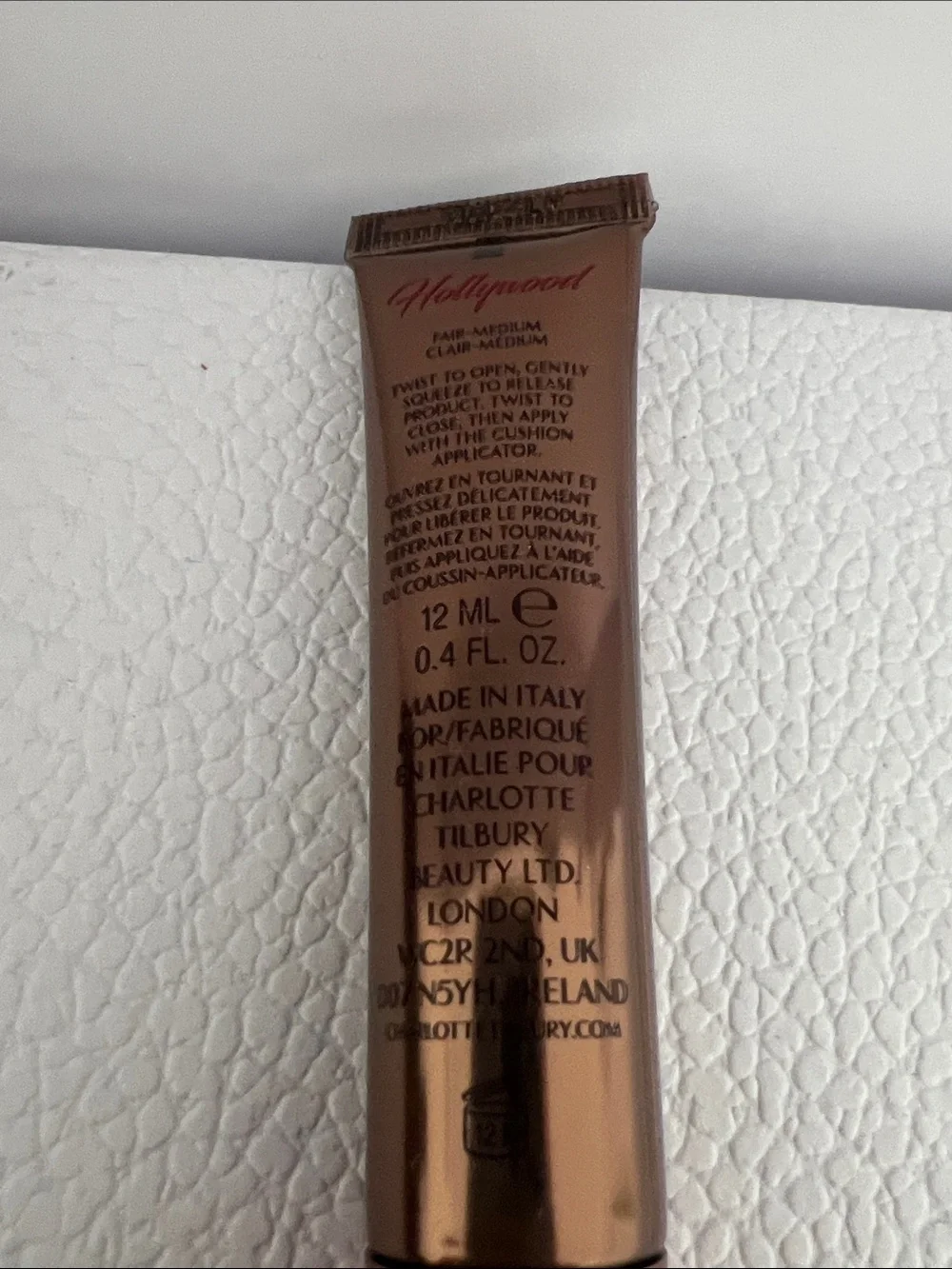 Charlotte Tilbury Hollywood Easy Contour Wand in Fair-Medium